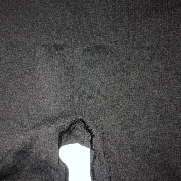 Lululemon scrunched compression - Picture 7 of 11